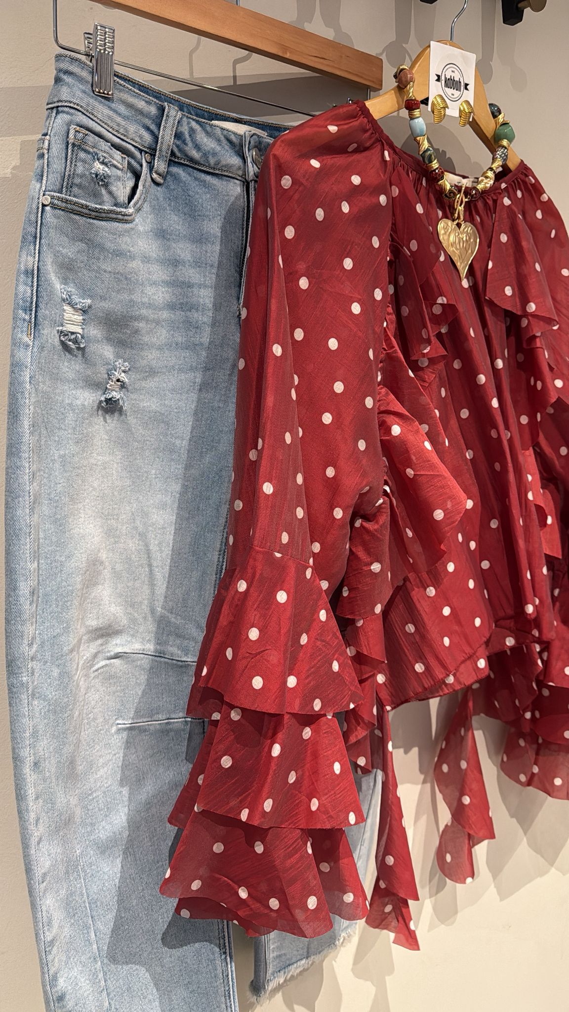 DOTS RUFFLED BLOUSE
