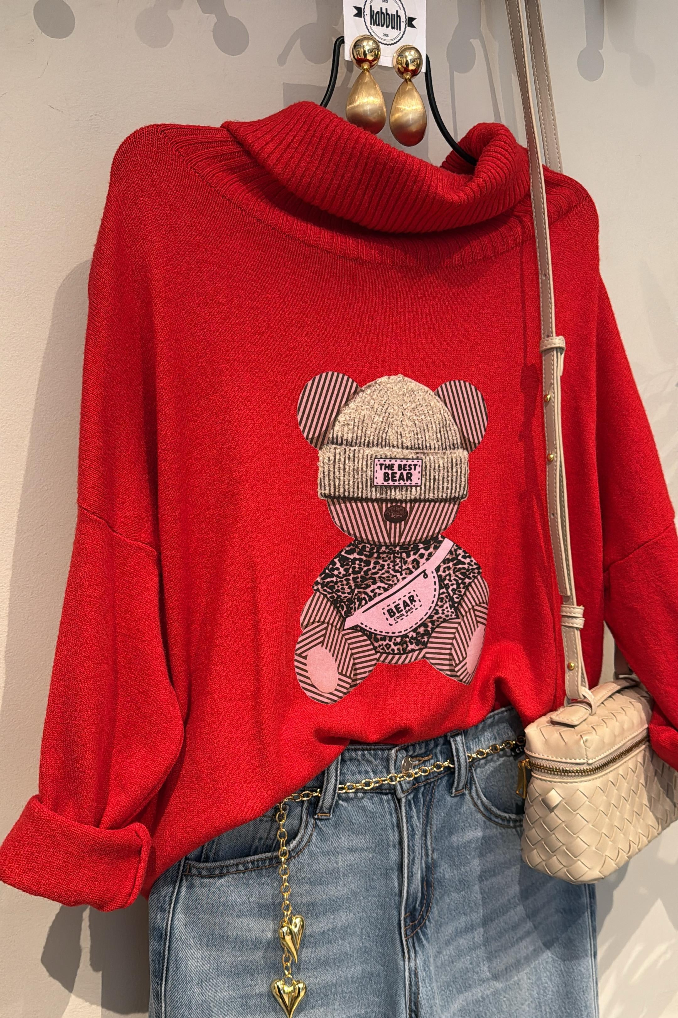 THE BEST BEAR SWEATER