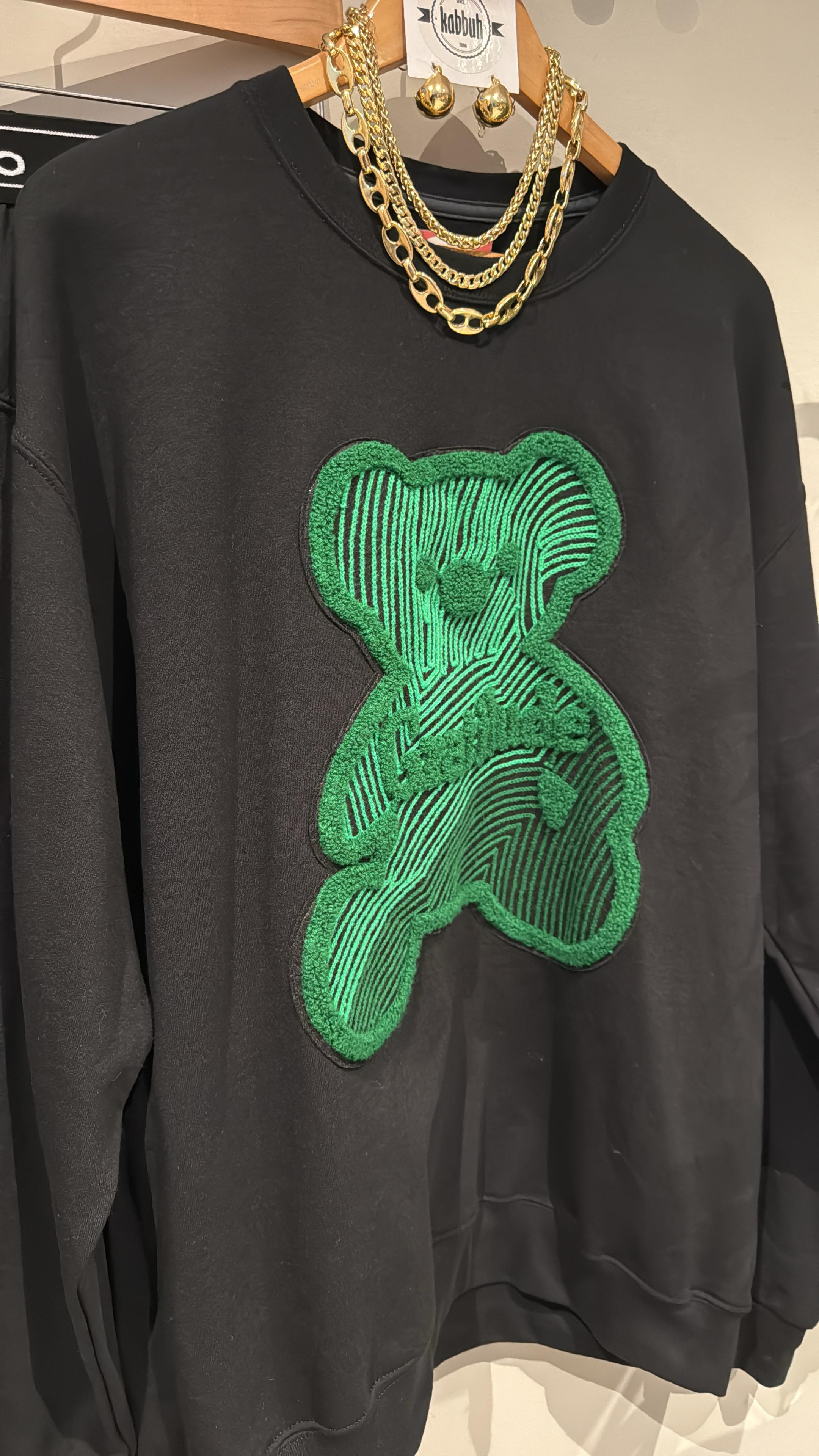 GREEN BEAR SWEATER