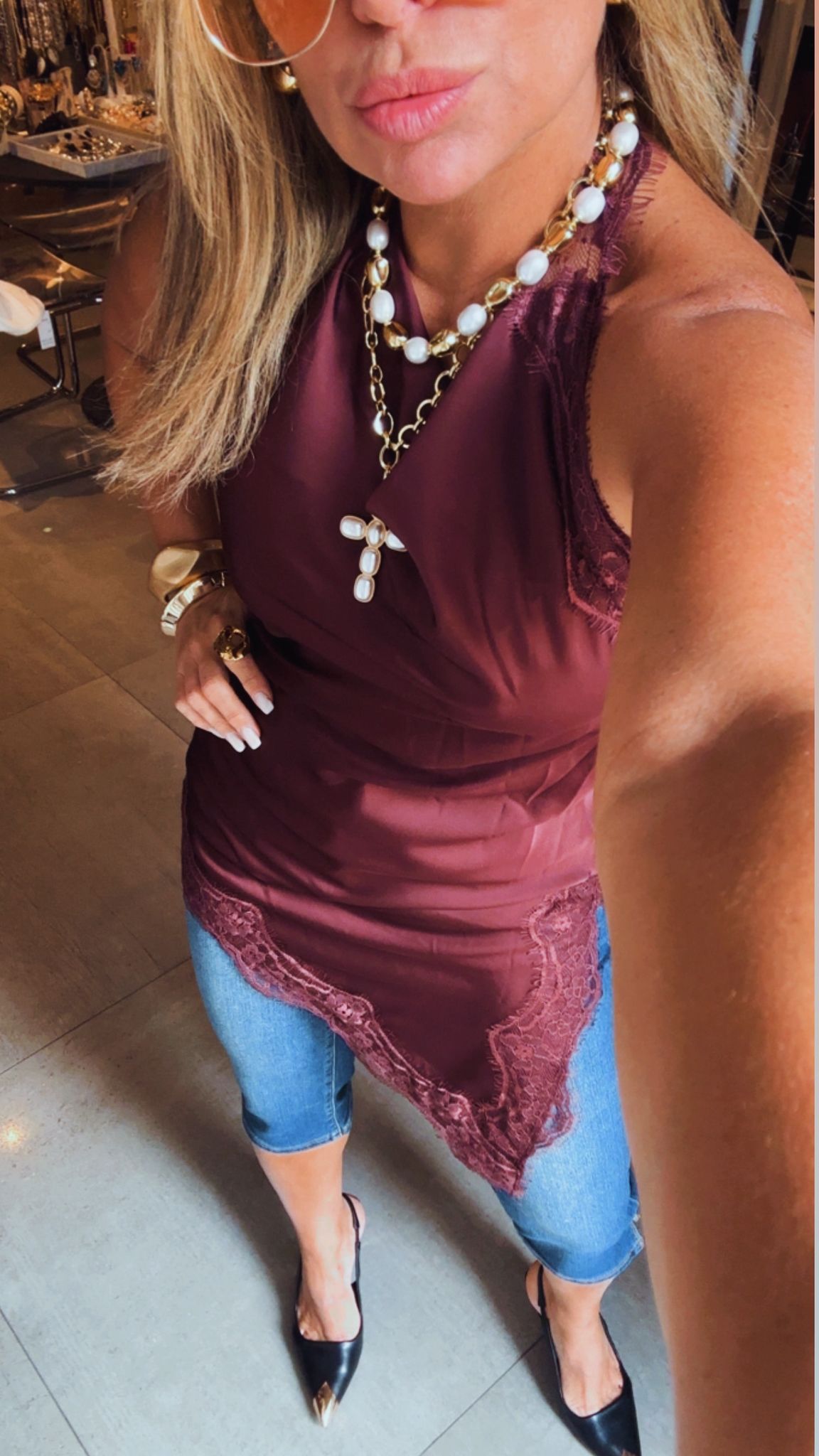 VINO & BLACK BLOUSE
