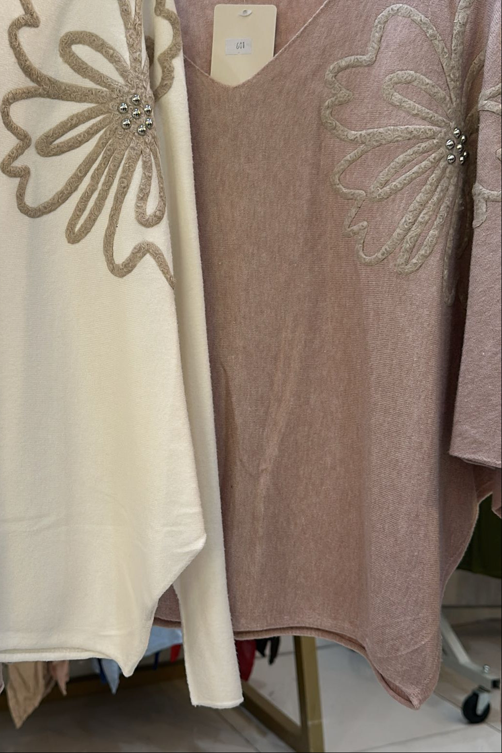 FLOWER COMFY SWEATER