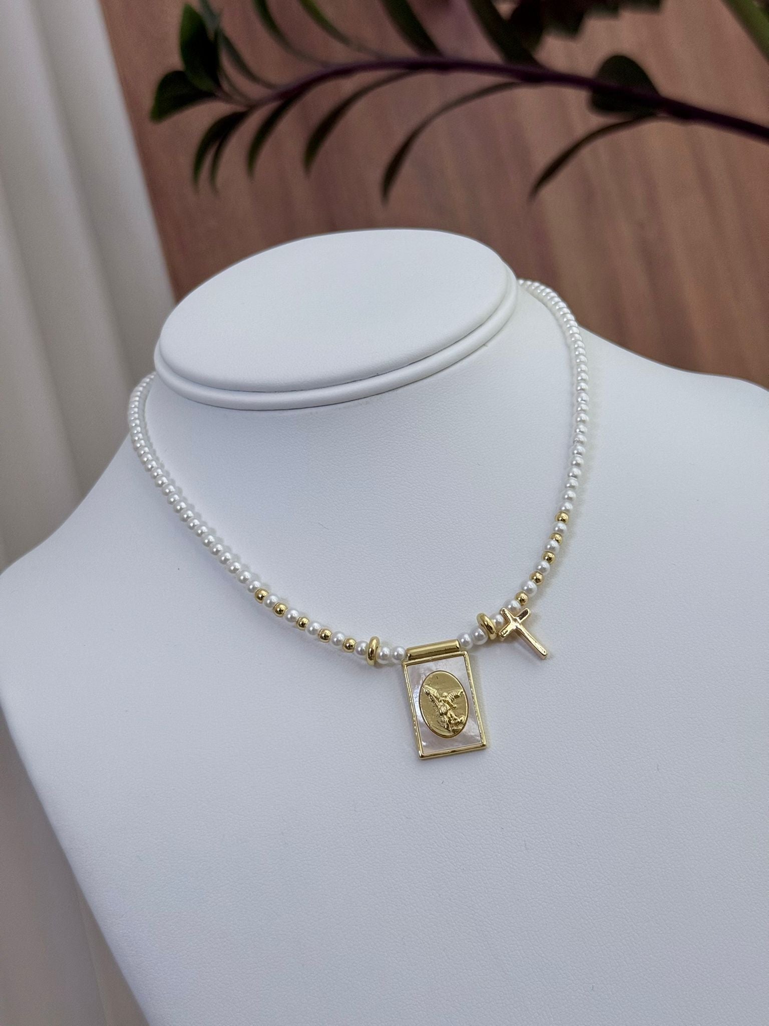 ANGEL GUARDIAN NECKLACE